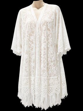 Women’s Plus 2X Ivory, Lace & Fringe Beach Kimono by Signature 1 Studio NWT